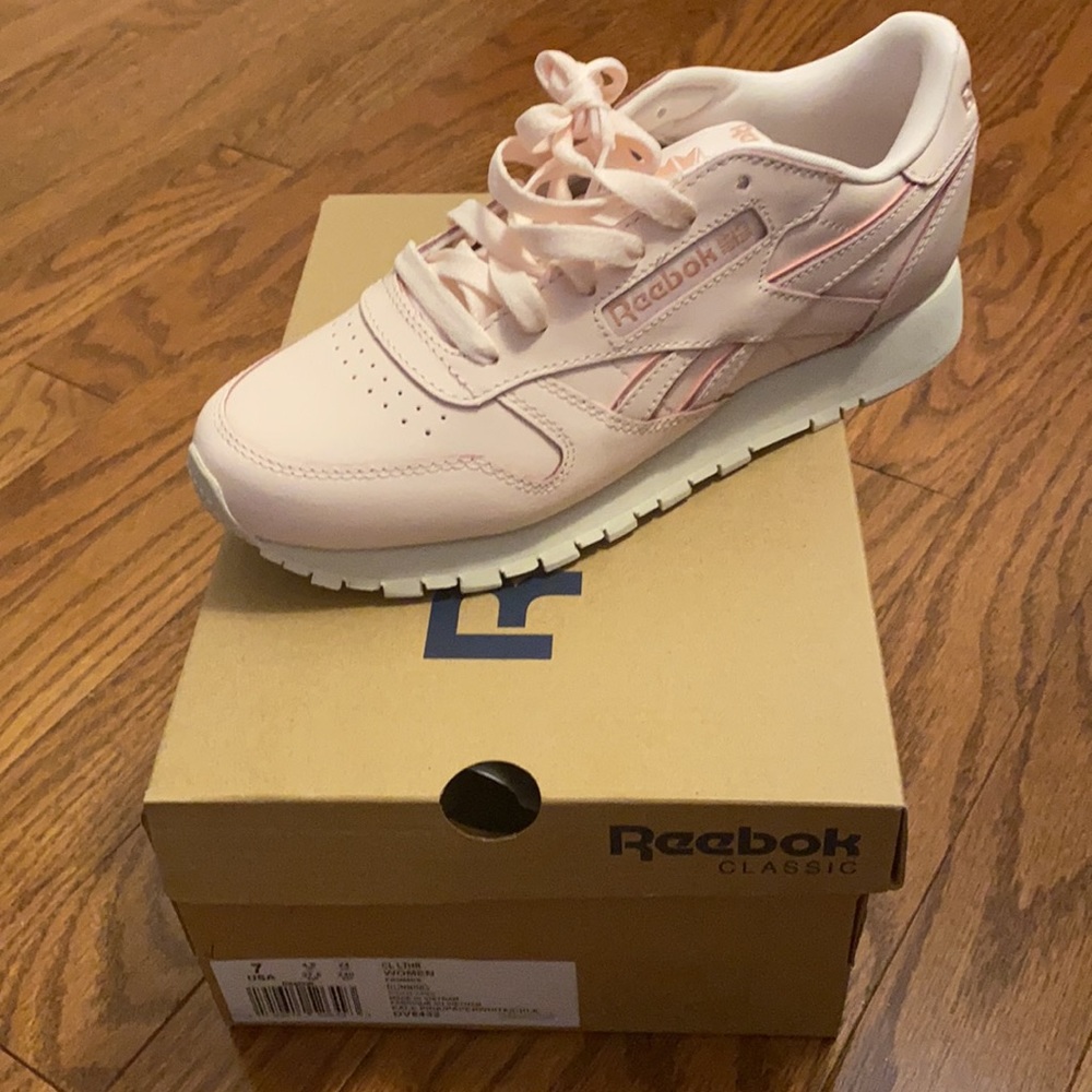 Reebok classic running leather - pale pink